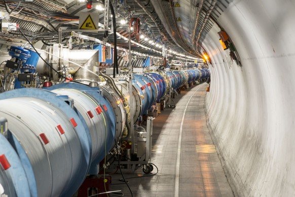 ARCHIV - ZUM 10. JAHRESTAG DES OFFIZIELLEN STARTS DER INBETRIEBNAHME DES LARGE HADRON COLLIDER LHC AM 10. SEPTEMBER 2018 STELLEN WIR IHNEN FOLGENDES BILDMATERIAL ZUR VERFUEGUNG - The LHC (Large Hadron ...