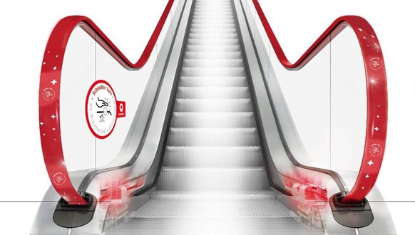 Die UV-Lampen sind direkt in der Rolltreppe integriert, so dass die Oberflächen der Banden desinfiziert an die Luft kommen.

© Schindler, zvg