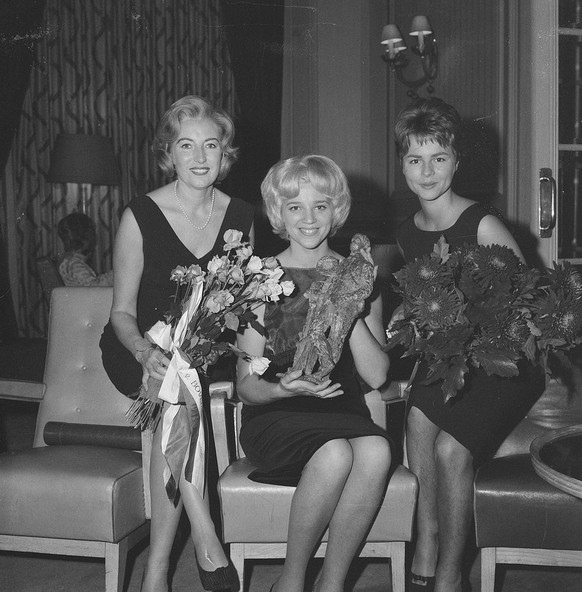 Vera Lynn 1962 mit Ellen Craamer und Cornelia Froboess.