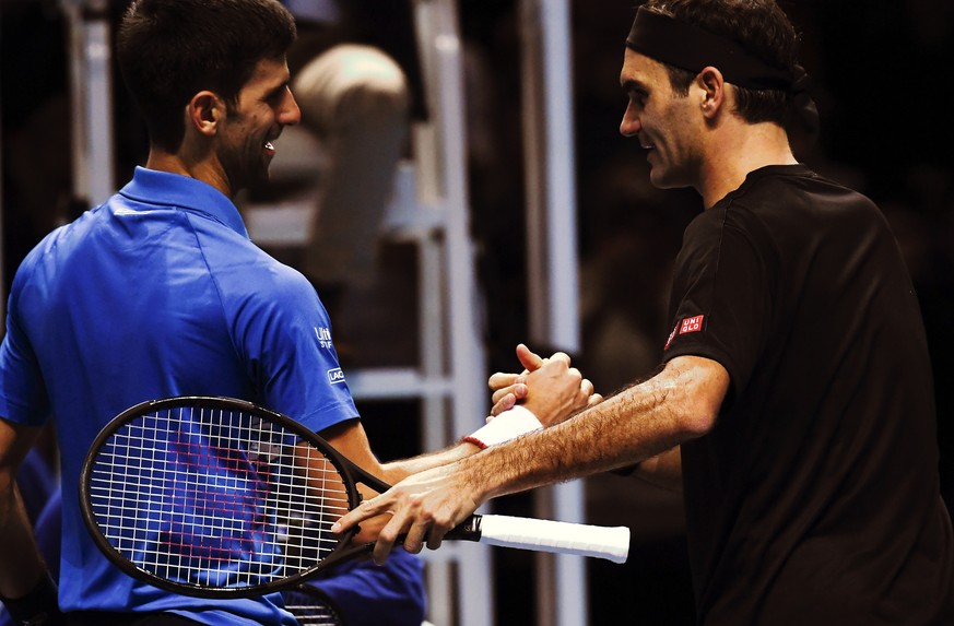 Beim letzten Duell musste Novak Djokovic Roger Federer zum Sieg gratulieren.
