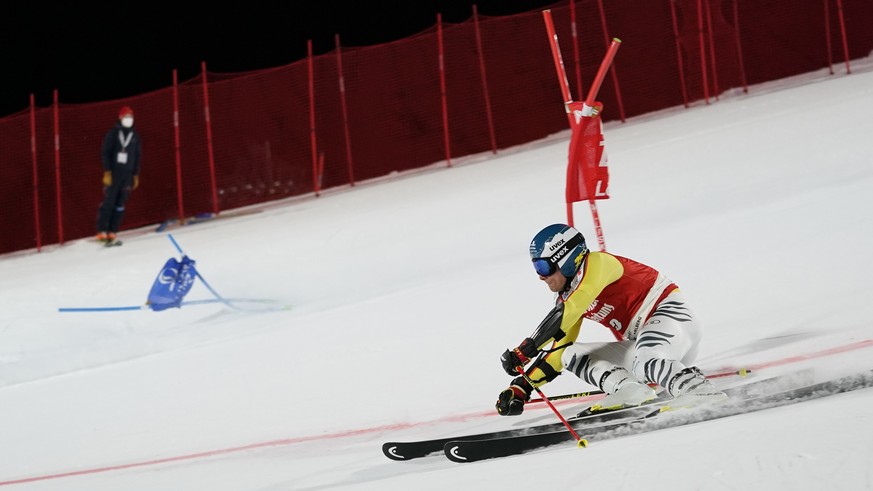 Germany&#039;s Alexander Schmid and France&#039;s Alexis Pinturault speed down the course during an alpine ski men&#039;s World Cup parallel giant slalom in Lech/Zuers, Austria, Friday, Nov. 27, 2020. ...