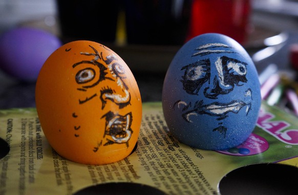 Oster Eier malen Easter Eggs