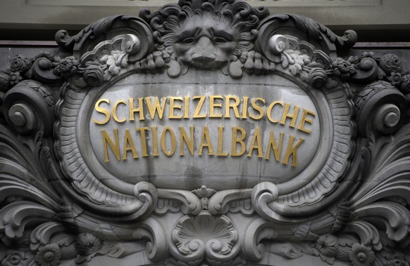 ARCHIVBILD ZU DEN HALBJAHRESZAHLEN DER SNB, AM FREITAG, 31. JULI 2020 - The facade of the Swiss National Bank SNB pictured at the Bundesplatz, one day prior to the semi-annual press conference of the  ...