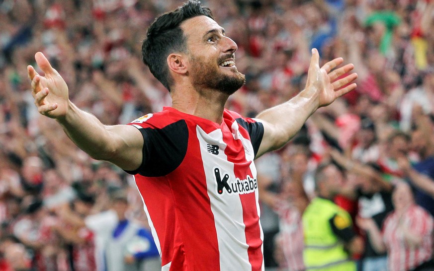 epa07776794 Athletic Bilbao&#039;s striker Aritz Aduriz celebrates after scoring against FC Barcelona during a Spanish LaLiga soccer match between Athletic Bilbao and FC Barcelona at the San Mames sta ...