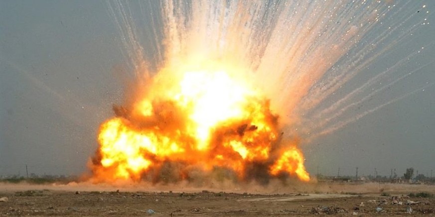 Explosion einer konventionellen Bombe, MOAB