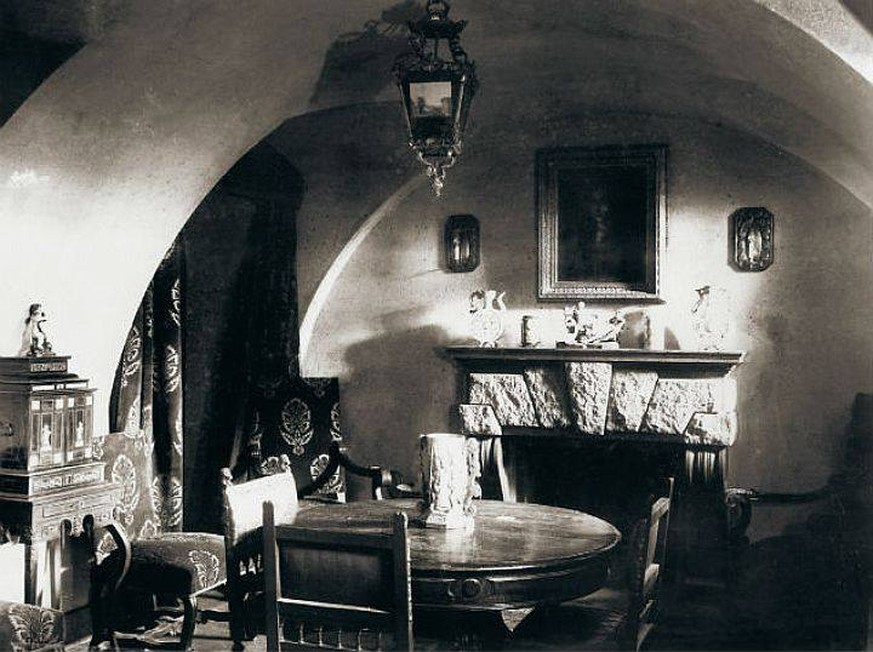 Das Zimmer im Keller des Jussupow-Palastes, in dem Rasputin ermordet wurde. Von dem Mordkomplott gewusst haben ebenfalls zwei Mitglieder des britischen Geheimdienstes MI6.