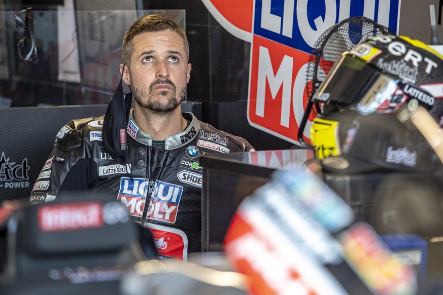 epa08591225 Swiss Moto2 rider Thomas Luethi of Liqui Moly Intact GP team before the free practice of the Motorcycling Grand Prix of the Czech Republic, 08 August 2020. The race will take place on 09 A ...