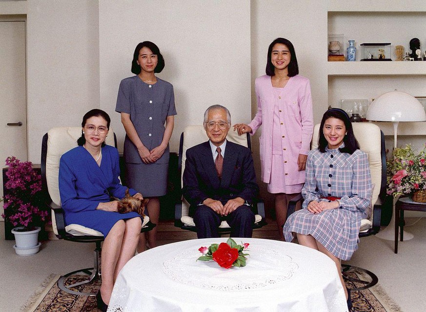 JAPAN - JUNE 01: Masako Owada With Family And With Naruhito Few Days Before Her Wedding In Tokyo, Japan In June, 1993 - Masako Owada with her family. (Photo by Kurita KAKU/Gamma-Rapho via Getty Images ...