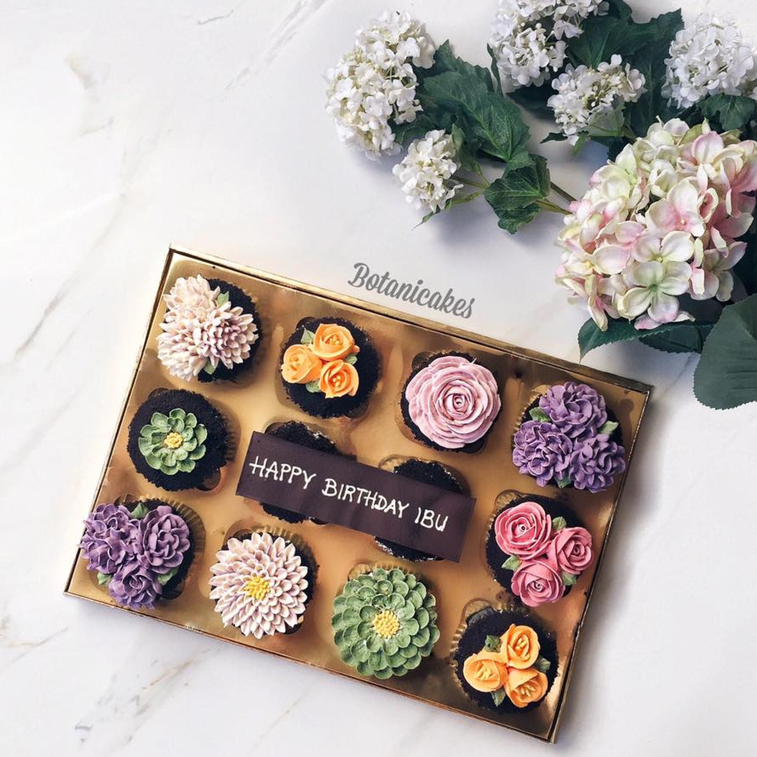 Blumen Cupcakes
https://www.instagram.com/botanicakes/