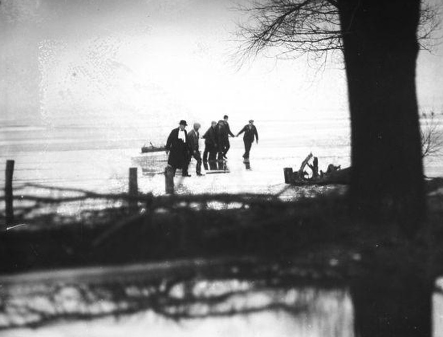 http://michiganradio.org/post/some-detroiters-complain-about-how-belle-isle-policed#stream/0 rum runners alkohol prohibition usa 1920s 1930s detroit river