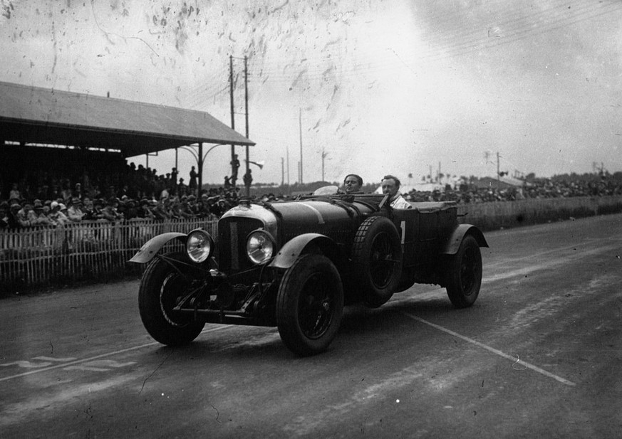 tim birkin le mans 1929 autorennen bentley speed 6 motorsport auto retro history 24 stunden 
https://es.wikipedia.org/wiki/Tim_Birkin