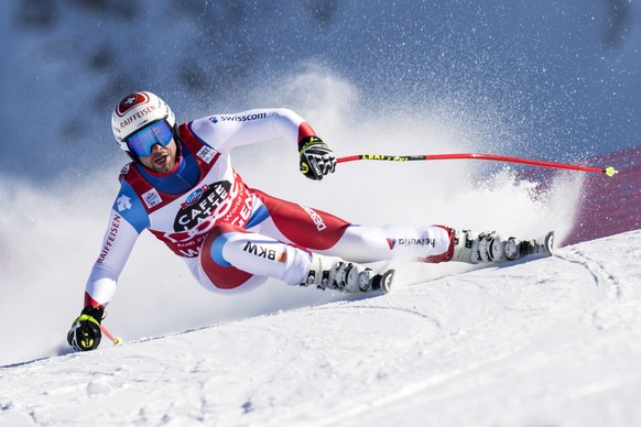 epa07299489 Beat Feuz of Switzerland in action during the men&#039;s downhill race at the FIS Alpine Skiing Ski World Cup in Wengen, Switzerland, 19 January 2019. EPA/JEAN-CHRISTOPHE BOTT