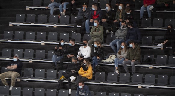 Lugano&#039;s fans, during the frendly match of National League A (NLA) Swiss Championship 2020/21 between HC Lugano and HC Ambri Piotta at the ice stadium Corner Arena in Lugano, Switzerland, Tuesday ...