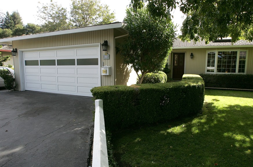 MENLO PARK, CA - OCTOBER 02: The home where Google co-founders Larry Page and Sergey Brin rented the garage 8 years ago to set up Google is seen October 2, 2006 in Menlo Park, California. Reportedly,  ...