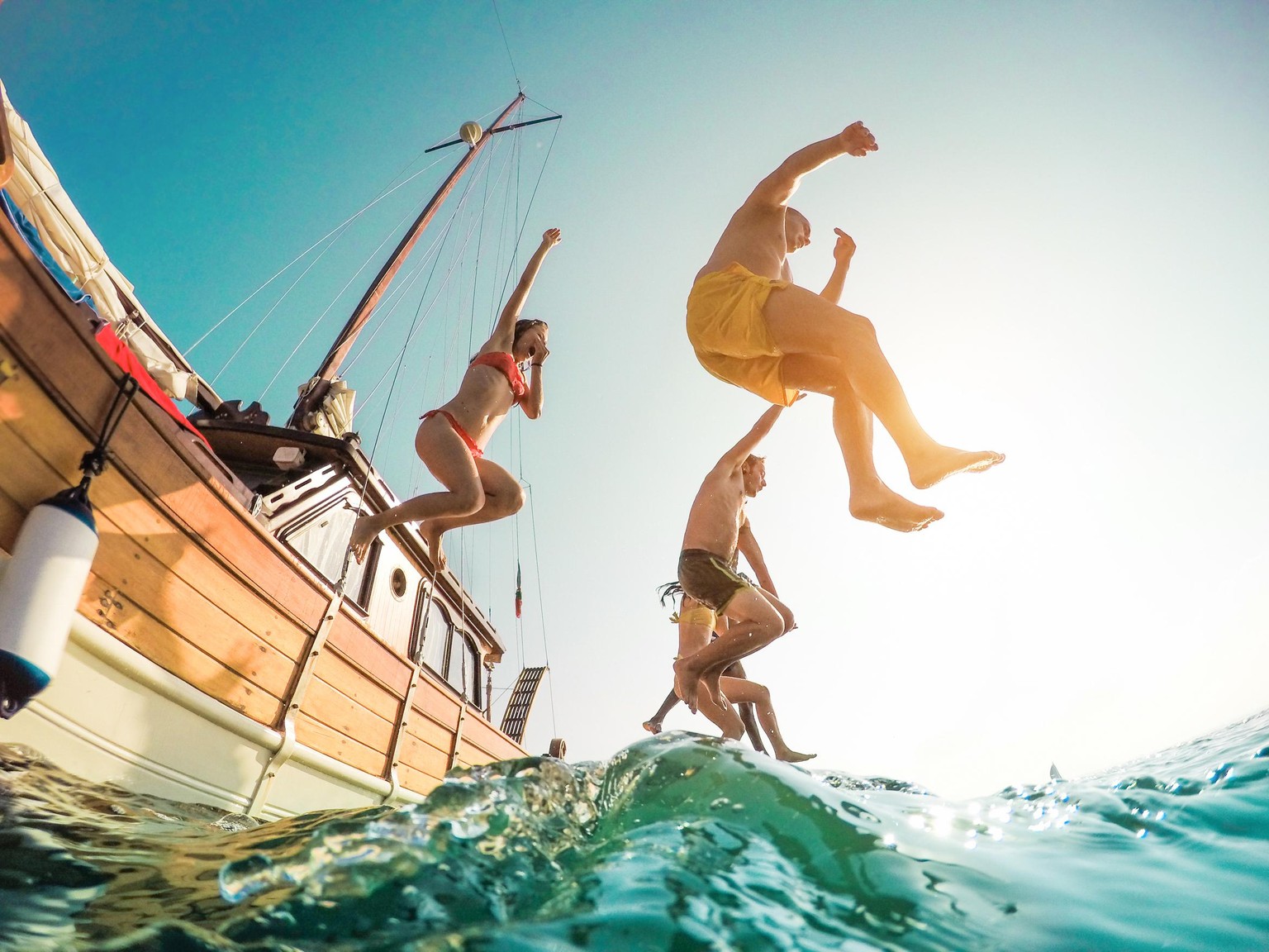 Ab ins Meer: Touristen können ihre Quarantäne in Thailand auf einer Jacht absitzen.