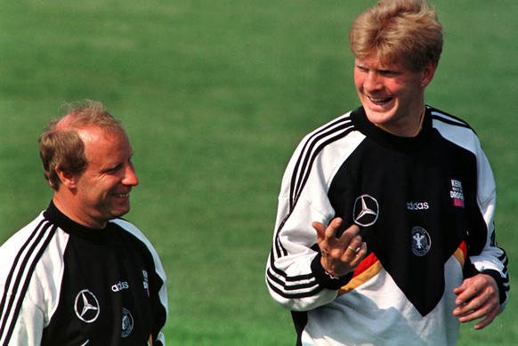 FILE PHOTO JUN94 - Former German international Stefan Effenberg will return to the German national soccer team after a four-year ban after making an obscene gesture to fans at the 1994 World Cup in th ...