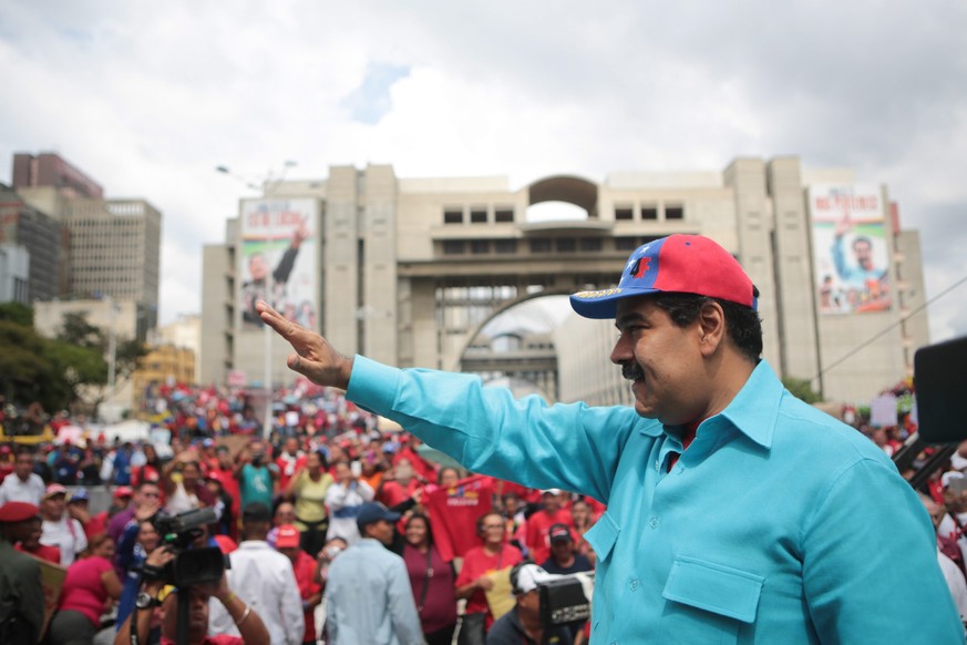 Nicolás Maduro spricht zu seinen Anhängern in Caracas.
