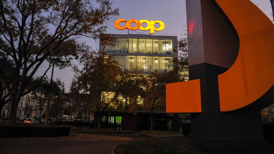 Der Coop Hauptsitz beim Bahnhof an der Thiersteinerallee.