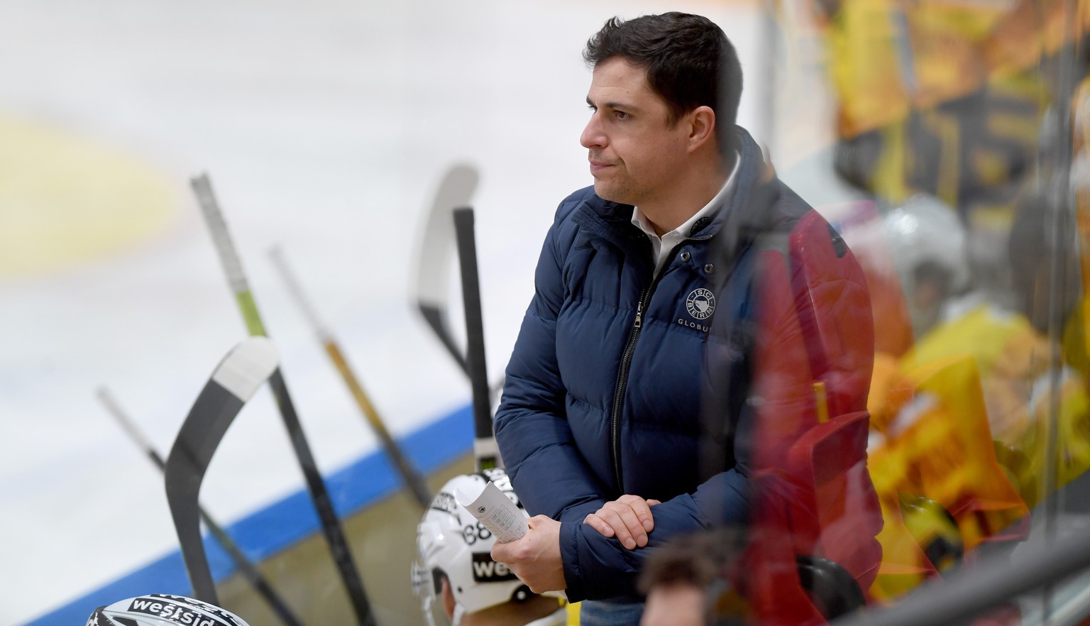 Bern&#039;s Head Coach Mario Kogler during the preliminary round game of National League A (NLA) Swiss Championship 2020/21 between HC Lugano against SC Bern, at the Corner Arena in Lugano, Friday, Ma ...