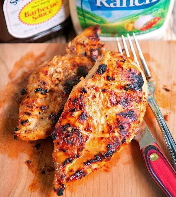 https://homemaderecipes.com/16-easy-chicken-breast-recipes/ grilled chicken poulet huhn hähnchen essen food