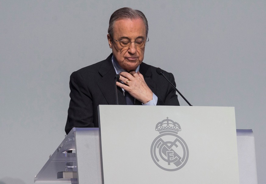 epa08981381 (FILE) - Real Madrid&#039;s president Florentino Perez delivers a speech during the event held to award members with 25, 50 and 60 years of membership at the IFEMA Trade Fair Center in Mad ...