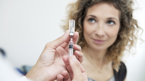 Impfung Frau Impfgegner Impfen