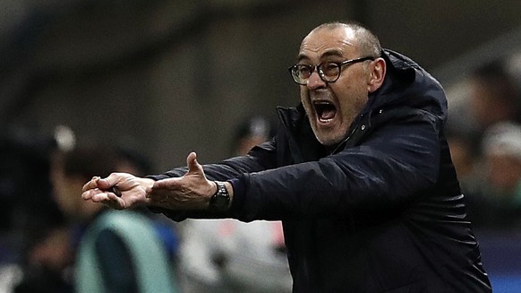 epa08250827 Juventus FC Italian head coach Maurizio Sarri gestures during the UEFA Champions League round of 16 first leg soccer match between Olympique Lyon and Juventus FC in Lyon, France, 26 Februa ...