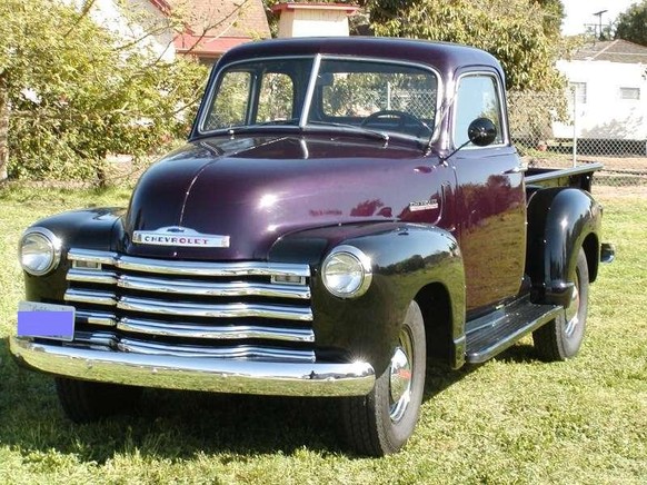 chevrolet thriftmaster 1948 pickup truck design. https://en.wikipedia.org/wiki/Chevrolet_SSR#/media/File:Chevy_thriftmaster_1948.jpg