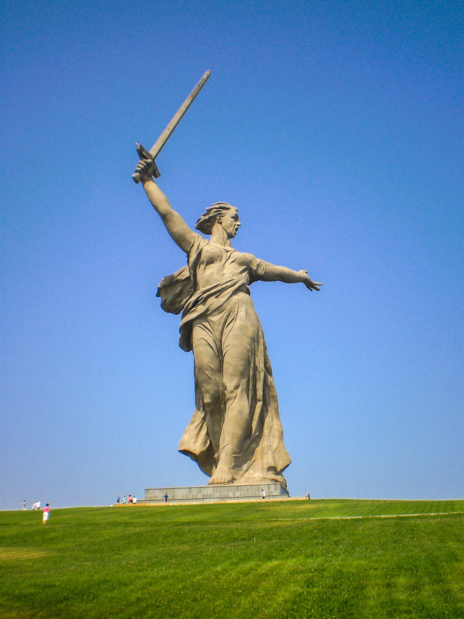 Mutter Heimat ruft - Statue 88 Meter Wolgograd Stalingrad Russland Zweiter Weltkrieg https://en.wikipedia.org/wiki/The_Motherland_Calls#Measurements