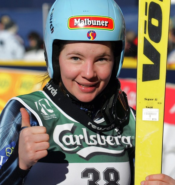 Youngest participant of the race, Liechstenstein&#039;s 16-year-old Tina Weirather gives a thumb up at the arrival area of the Women&#039;s Super-G race of the Alpine Skiing World Championships in San ...