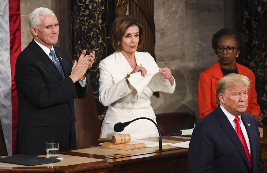 WASHINGTON, DC - FEBRUARY 04: House Speaker Nancy Pelosi (D-Calif.) rips tears up her advanced copy of President Donald J. Trump&#039;s State of the Union address before members of Congress in the Hou ...