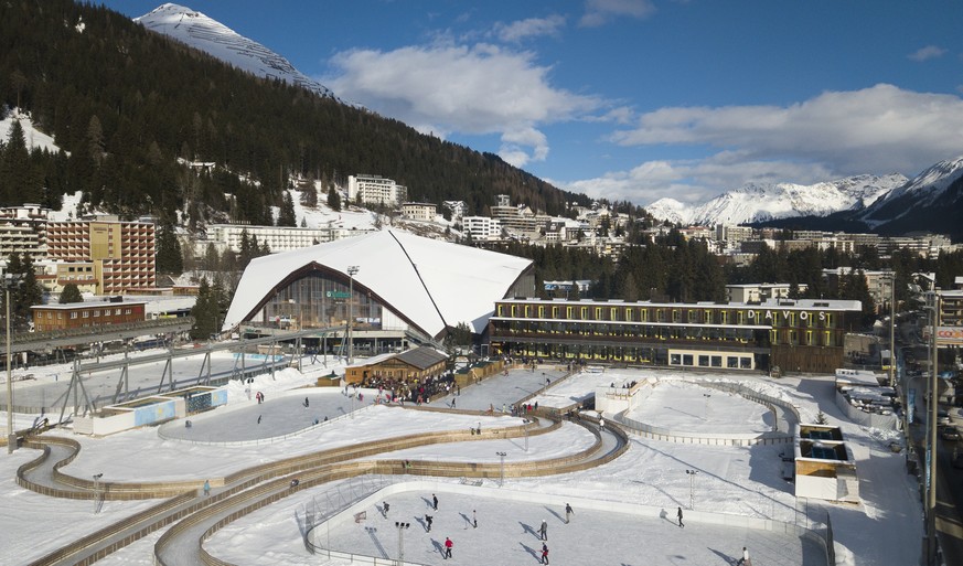 General view of the Vaillant arena, venue for the 91th Spengler Cup ice hockey tournament in Davos, Switzerland, Tuesday, December 26, 2017. (KEYSTONE/Melanie Duchene)