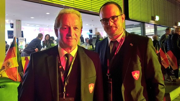 SIHF-Präsident Rindlisbacher mit CEO Florian Kohler am Deutschland-Cup in Krefeld.&nbsp;