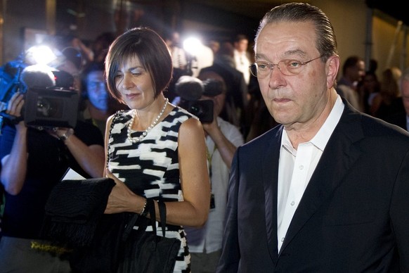 Oswald Gruebel, CEO of Swiss bank UBS, with his wife Renate Haeusler, arrives on the Piazza Grande for the screening of &quot;Cyrus&quot; from Jay Duplass director from the US, at the 63nd Locarno Int ...