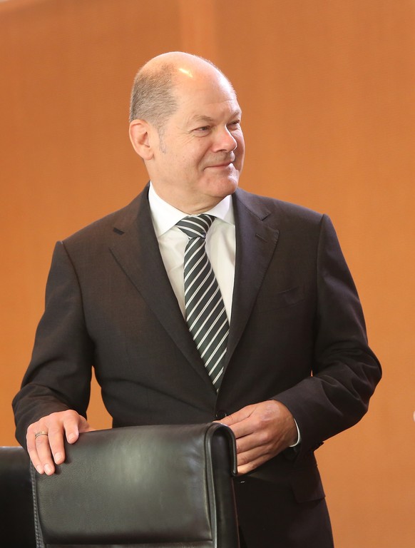 epa07347240 Finance Minister and Vice Chancellor Olaf Scholz (SPD) arrives for the weekly German federal Cabinet meeting in Berlin, Germany, 06 February 2019. The meeting focused on the discussion on  ...