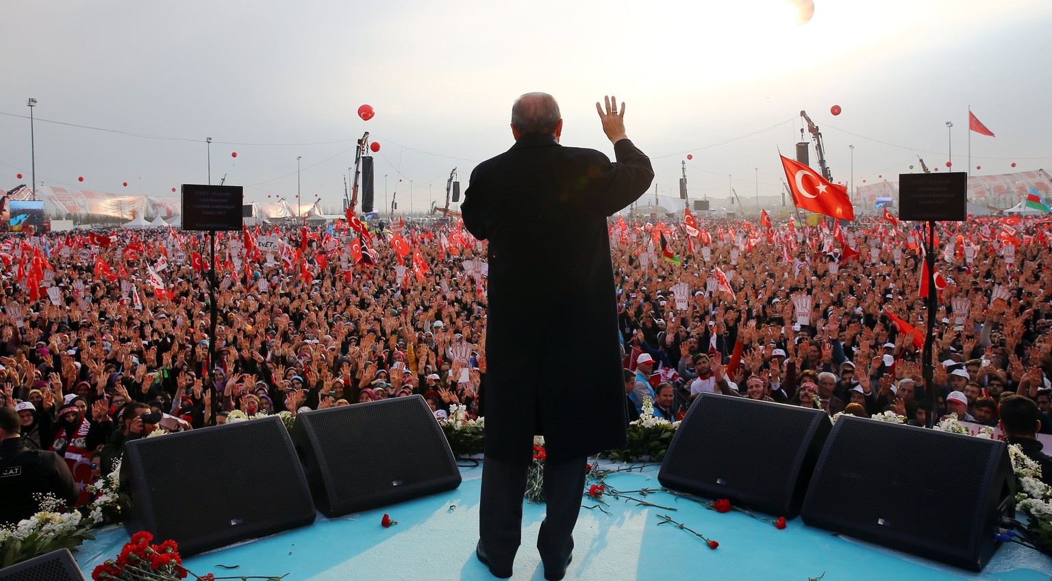 epa05897558 A handout photo made available by Turkish President Press office shows, Turkish President Recep Tayyip Erdogan speaks during a &#039;Vote Yes&#039; rally in Istanbul, Turkey, 08 April 2017 ...