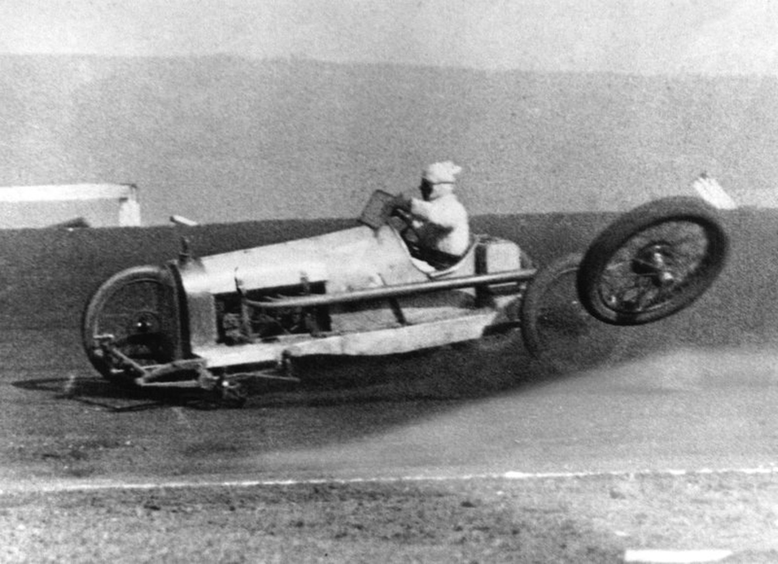 November 1924: A car loses a wheel at high speed on the Culver City Speedway auto motor history https://www.npr.org/sections/13.7/2014/01/08/260752365/a-tribute-to-failure