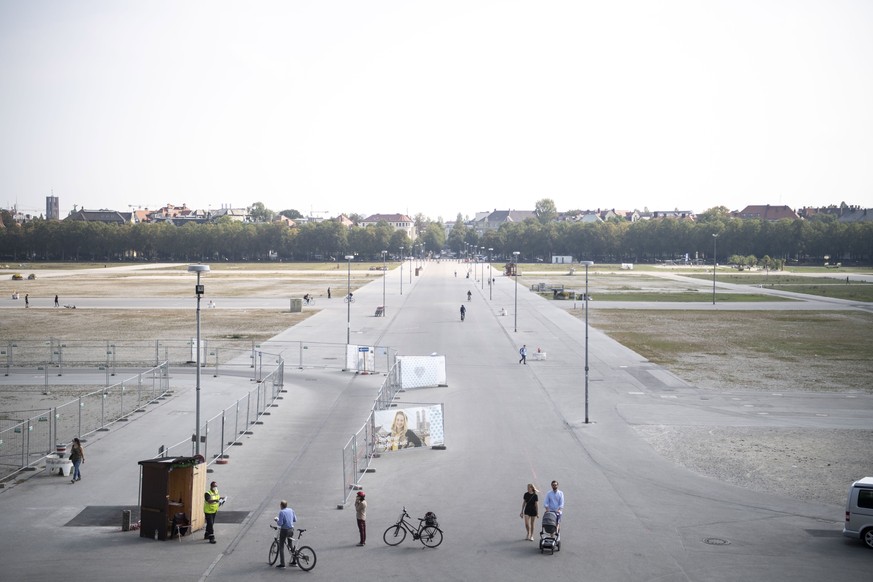 epa08675845 A general view on empty Theresienwiese, where annual beer festival Oktoberfest usually takes place in Munich, Germany, 17 September 2020. The annual Oktoberfest 2020 had to be cancelled du ...