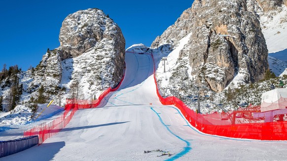 02.07.2020, Cortina d Ampezzo, ITA, Ski Alpin, WM Cortina 2021 bestaetigt. Der Internationale Skiverband FIS hat am Donnerstag den Termin fuer die alpine Ski-WM in Cortina diAmpezzo im Februar 2021 be ...