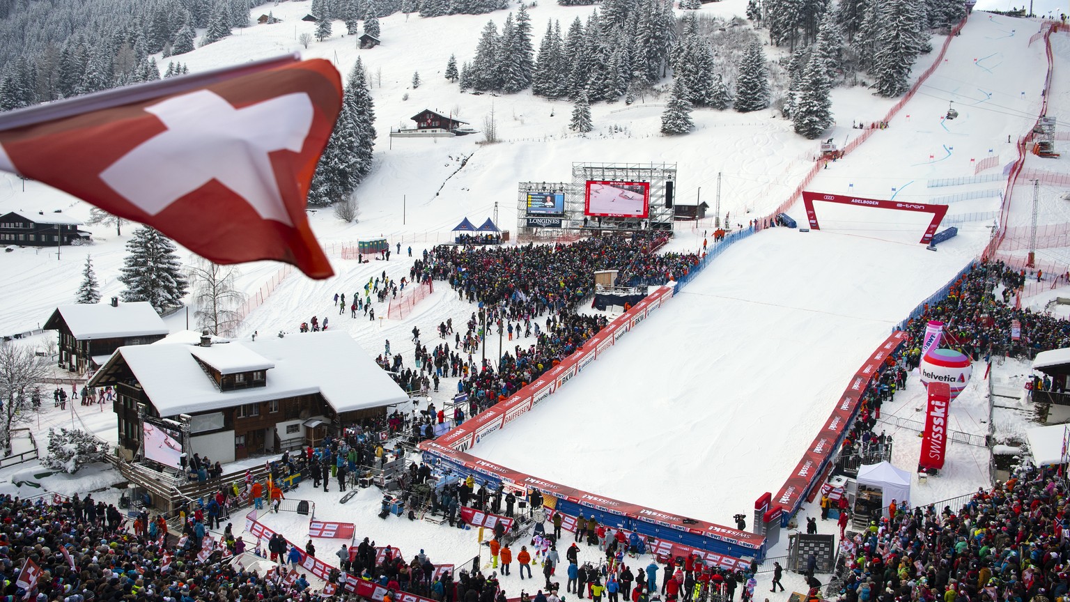 General view in the finish area during the first run of the men&#039;s giant slalom race at the Alpine Skiing FIS Ski World Cup in Adelboden, Switzerland, Saturday, January 12, 2019. (KEYSTONE/Peter S ...