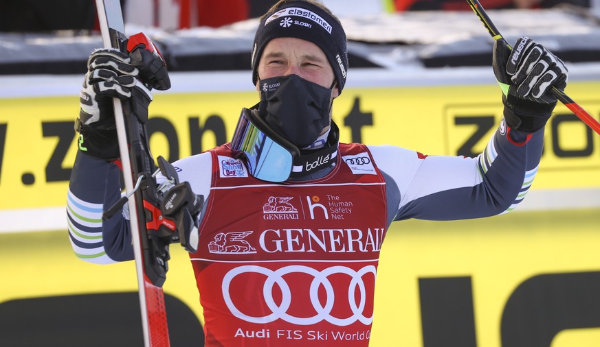 Slovenia&#039;s Martin Cater celebrates after winning an alpine ski, men&#039;s World Cup downhill, in Val d&#039;Isere, France, Sunday, Dec. 13, 2020. (AP Photo/Alessandro Trovati)