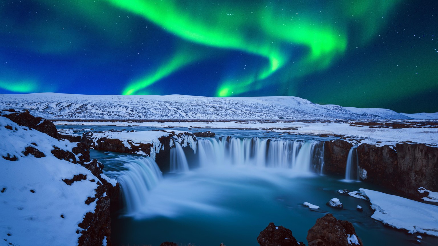 Godafoss Wasserfall, Island, Polarlichter, Aurora borealis