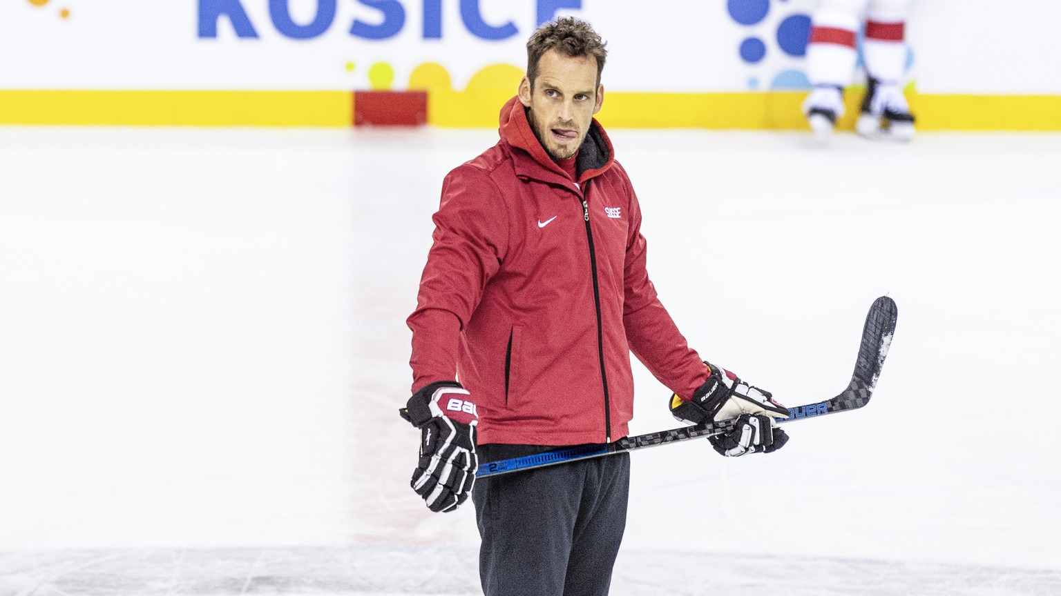 Switzerland`s coach Patrick Fischer during a training session of the Swiss team at the IIHF 2019 World Ice Hockey Championships, at the Steel Arena in Kosice, Slovakia, on Wednesday, May 22, 2019. (KE ...