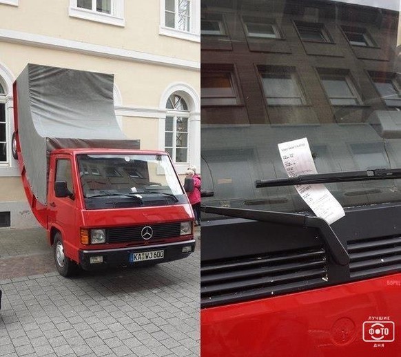 Auf diesem Kunstprojekt ist ein Strafzettel für Falschparken.