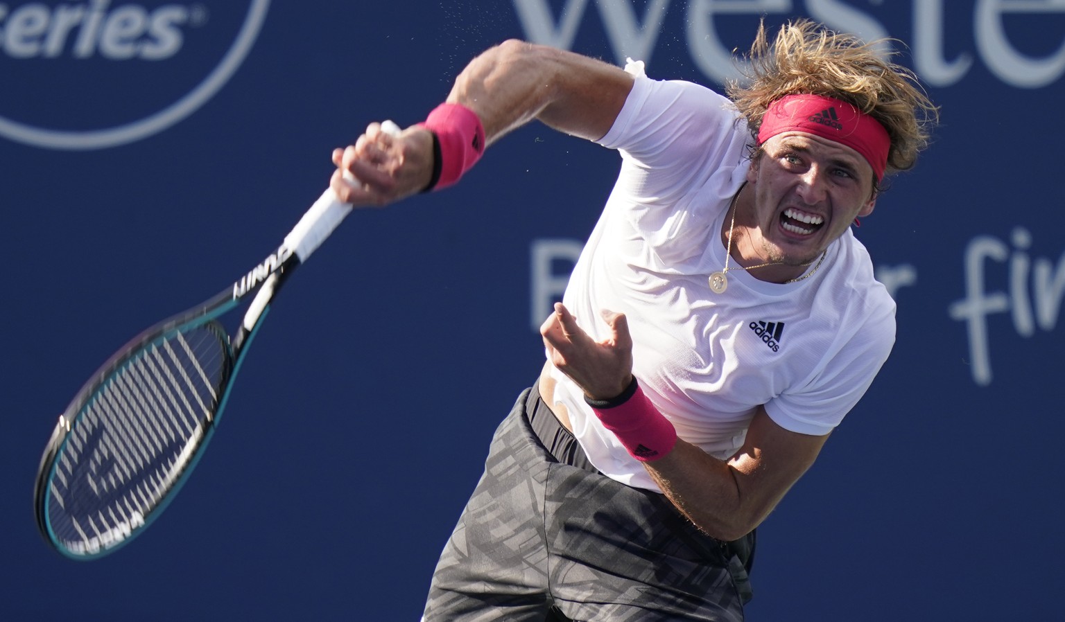 Alexander Zverev, of Germany, returns a shot form Andy Murray, of Great Britain, during the second round at the Western &amp; Southern Open tennis tournament Monday, Aug. 24, 2020, in New York. (AP Ph ...
