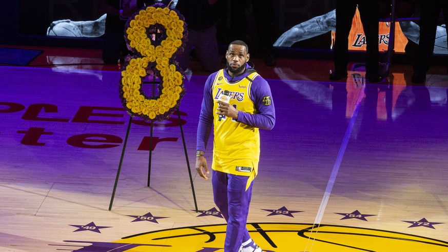 epa08183861 LA Lakers forward LeBron James delivers a speech during a ceremony in memory of late former Los Angeles Lakers player Kobe Bryant, prior to the match between the Portland Trail Blazers and ...