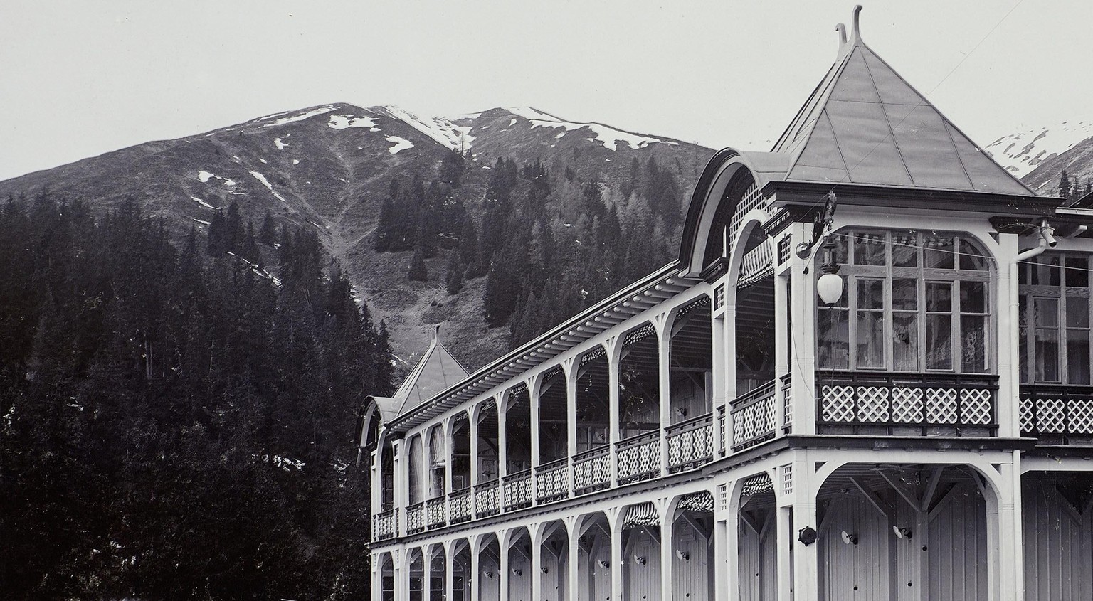 Liegehalle Schatzalp in Davos: Dieses Sanatorium diente Thomas Mann als Vorbild für den Roman «Der Zauberberg».