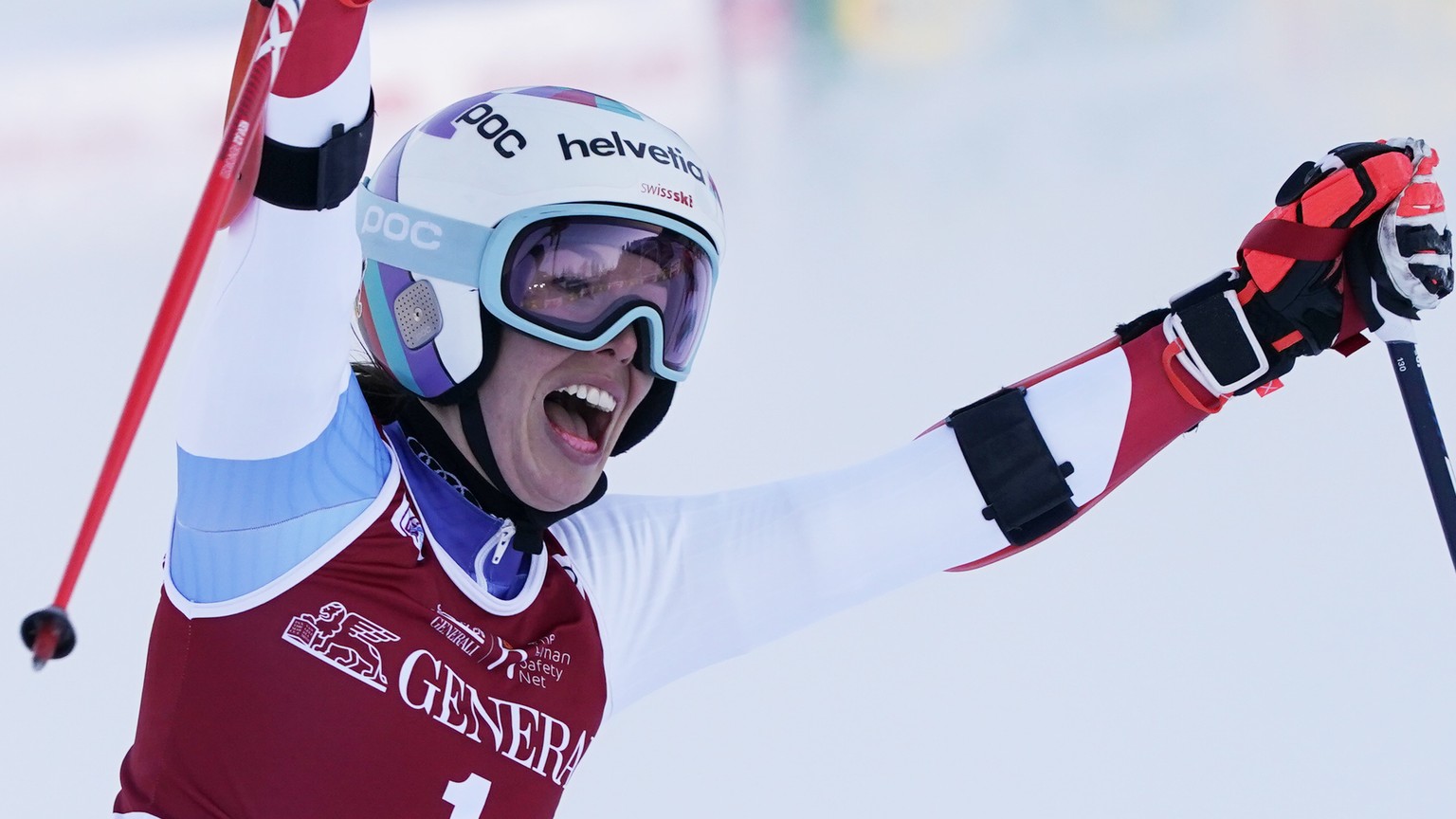 Switzerland&#039;s Michelle Gisin reacts after completing an alpine ski, women&#039;s World Cup giant slalom, in Kranjska Gora, Slovenia, Saturday, Jan. 16, 2021. (AP Photo/Giovanni Auletta)
