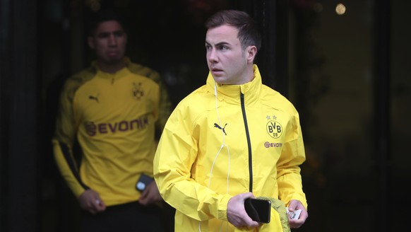 Borussia Dortmund&#039;s Mario Gotze leaves his hotel for a training session the day before his Champions League match against Paris Saint-Germain, in Paris, Tuesday, March 10, 2020. The Champions Lea ...