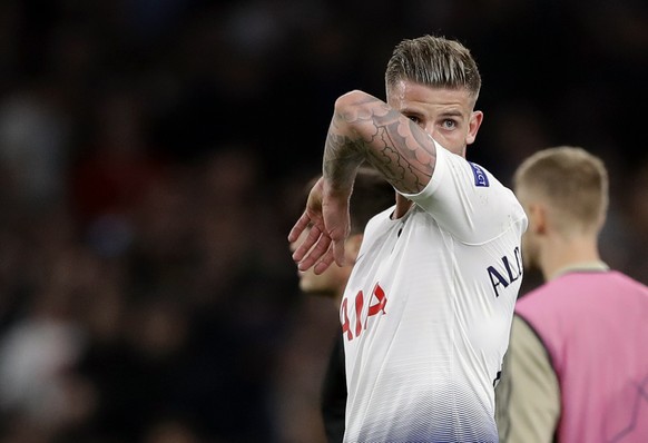 Tottenham&#039;s Toby Alderweireld wipes his face at the end of the Champions League semifinal first leg soccer match between Tottenham Hotspur and Ajax at the Tottenham Hotspur stadium in London, Tue ...